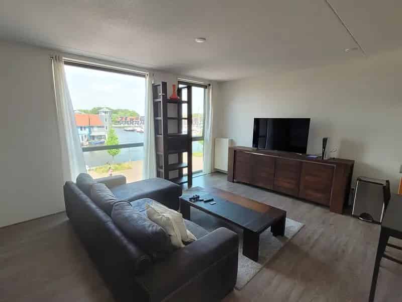 Gemeubileerd 2-kamer appartement Reitdiephaven