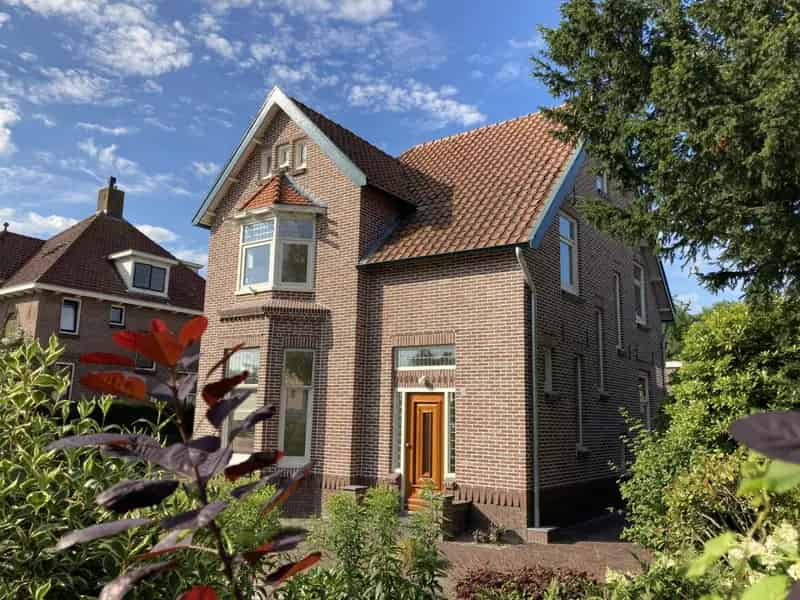 Vrijstaande woning te huur Sassenheim 4 slaapkamers tuin