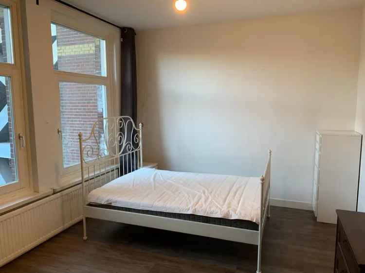 2 kamers in groot centraal huis