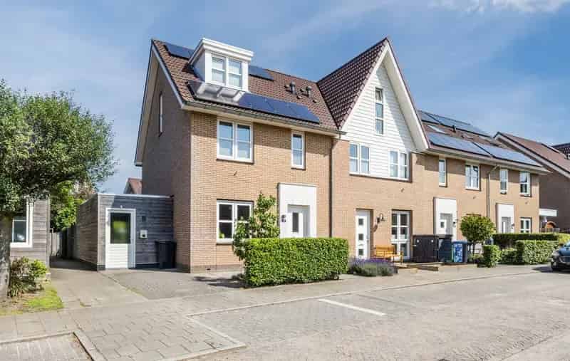 Ruime Hoekwoning 5 Slaapkamers Nijmegen