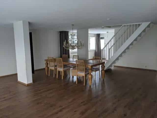 Bovenwoning Almere 175m2 4 kamers 2015