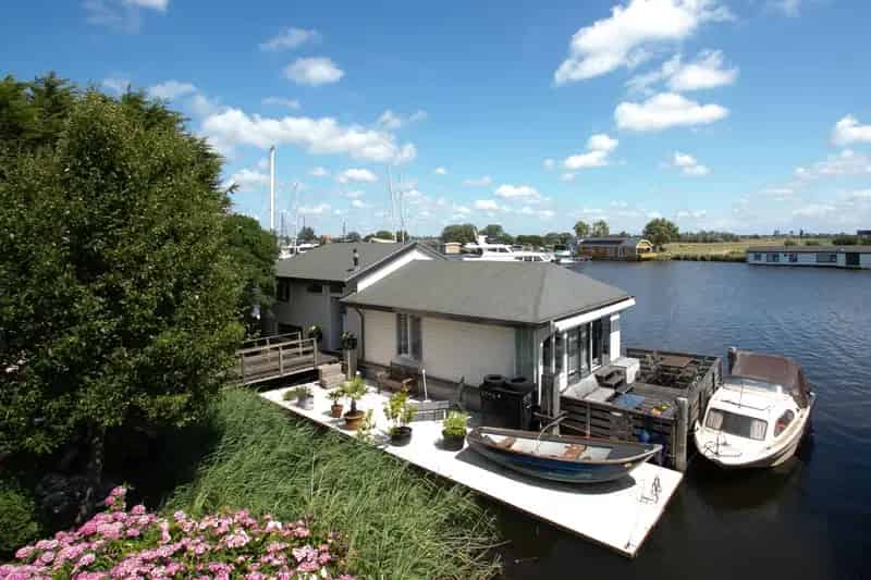 Watervilla te koop Assendelft - Unieke woonark aan het Zijkanaal