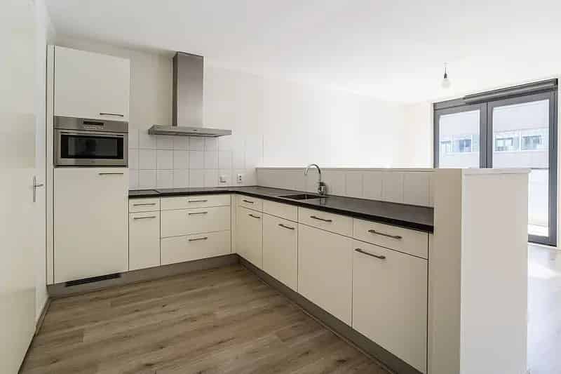 Appartement Te Huur , 8M, Stephensonstraat, Amsterdam, Noord-Holland