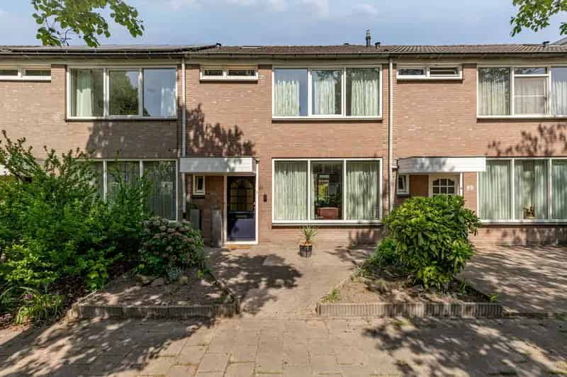 Huis te koop Boxtel: Ruime 4 slaapkamer gezinswoning met serre