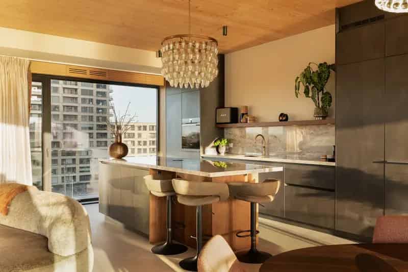 Luxe appartement Amsterdam Amstel 150m2  HAUT complex