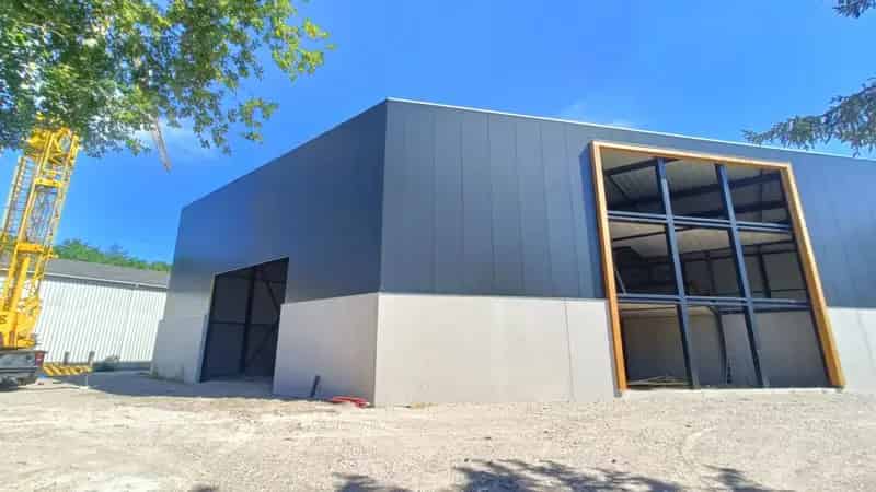 Bedrijfshal te huur Haps 960m² Kantoorruimte Kraanbaan A73 A77