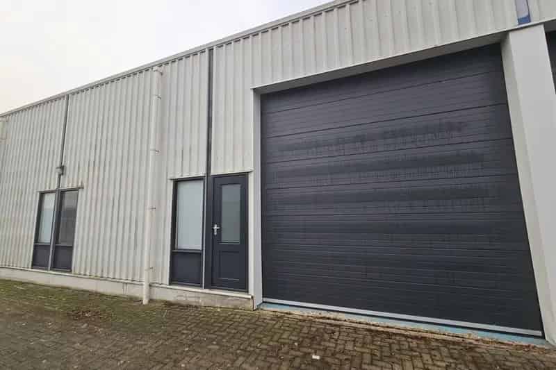Bedrijfshal te huur Emmen 100m2 Bargermeer Zuid