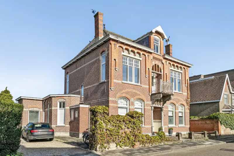 Statig Pand Kloosterzande Herbestemming Woning Mogelijk