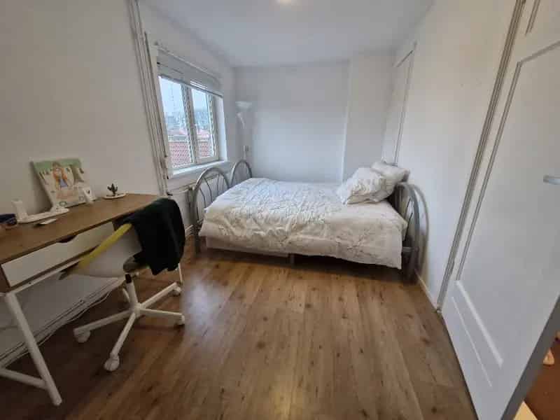 Vechtstraat Enschede Ruime Gemeubileerde Kamer voor Vrouwelijke Studenten