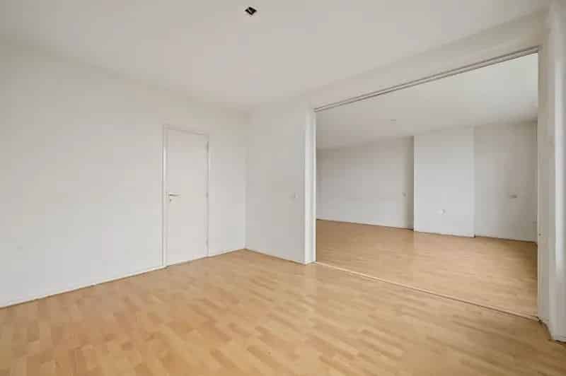Appartement te koop Leidschendam 73m2 2 slaapkamers renovatie nodig