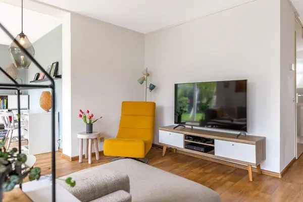Ruime 2-onder-1-kapwoning met kantoor aan huis en zonnige tuin