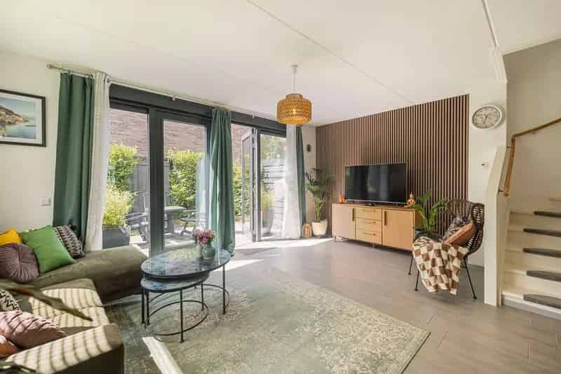 Huis te koop Doorwerth: Ruim hoekhuis 133m² met tuin op het zuiden