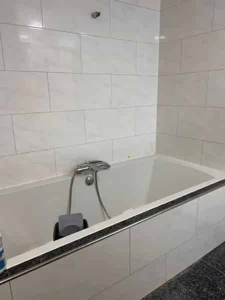 2 Slaapkamer Appartement Amsterdam Noord Metro Prive Parkeerplaats