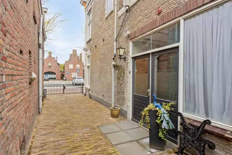 Huis te koop Raamsdonksveer Heereplein 13
