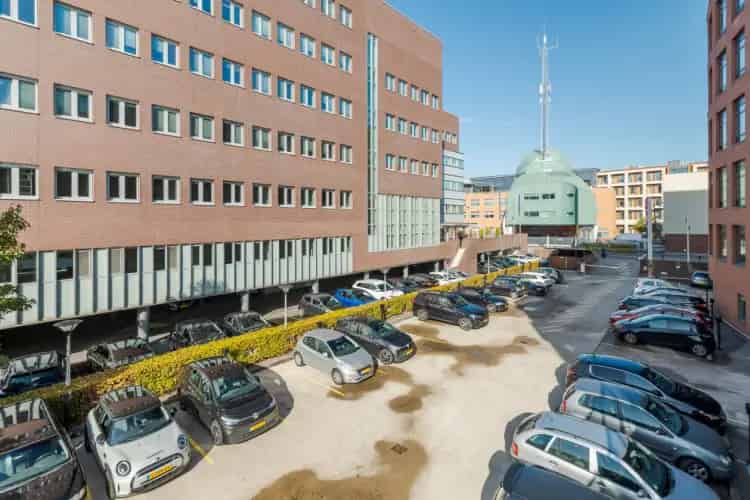 Kantoorruimte Zwolle Hanzeland: Luxe en Representatief