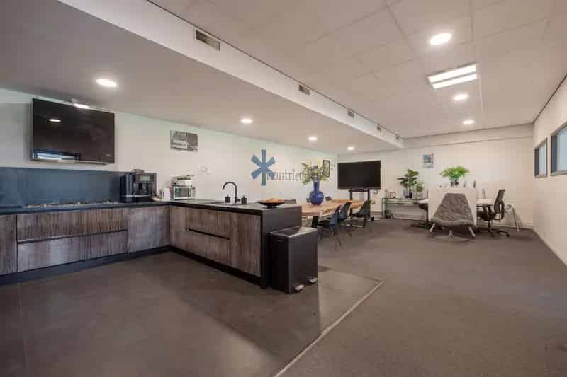 Bedrijfshal te Huur Rijswijk 7410m² A4 A13 A12 8 Docks