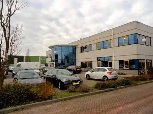 Uw eigen kantoor met receptie op A1 locatie