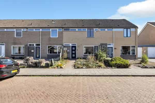 Ruime 4 Kamer Tussenwoning Musselkanaal