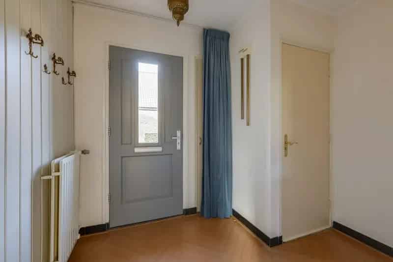 Huis te koop Massenweg 21 Rheden - Hoekwoning met garage en tuin