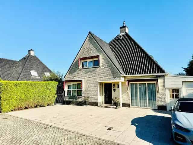 Vrijstaande Villa Amsterdam Grote Tuin Eigen Grond
