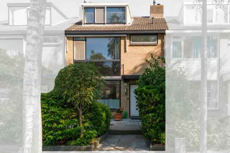 Huis Te Koop in 23, Graaf Lodewijklaan, Leidschendam, Zuid-Holland