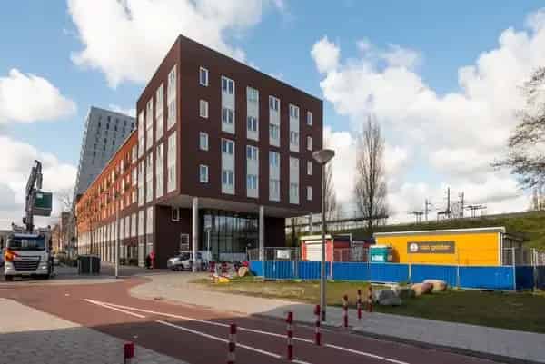 Appartement Leeuwendalersweg Amsterdam
