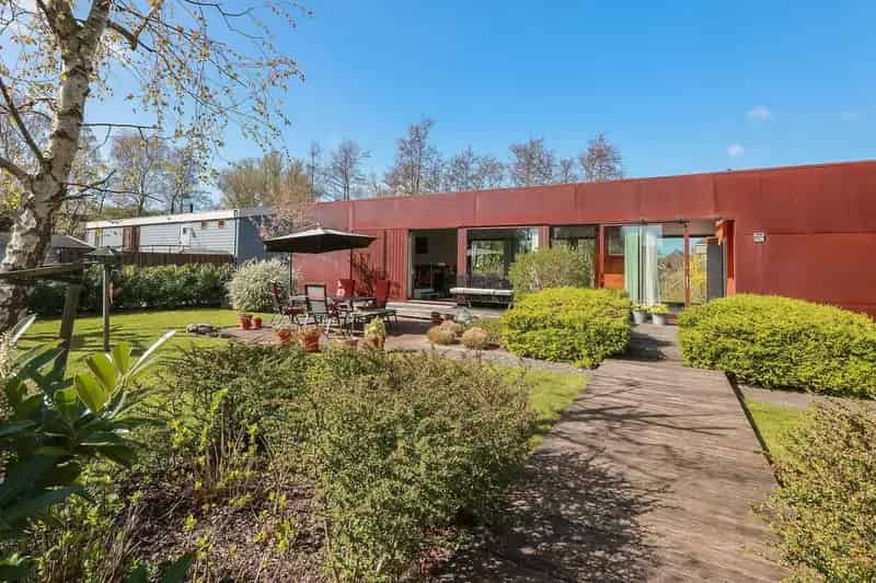 Huis te koop: Westzijderveld 78-ROOD 1507 AA Zaandam | Funda