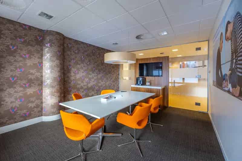 Bedrijfsruimte te Huur Bussum 972m2 Centrum Landstraat