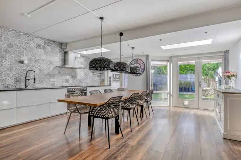 Ruime gezinswoning Epe 4 slaapkamers carport tuin 130m2