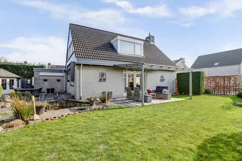 Huis te koop Raamsdonksveer: Ruime woning met tuin en mogelijkheden voor levensloopbestendig wonen