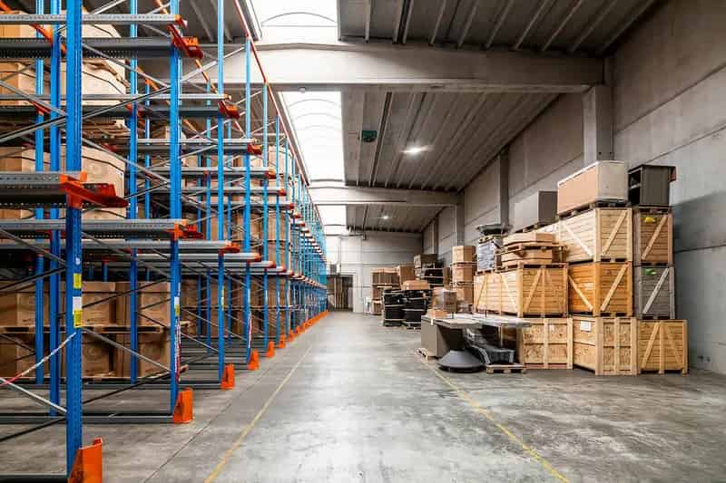 Bedrijfshal te Huur Roosendaal 7977m2