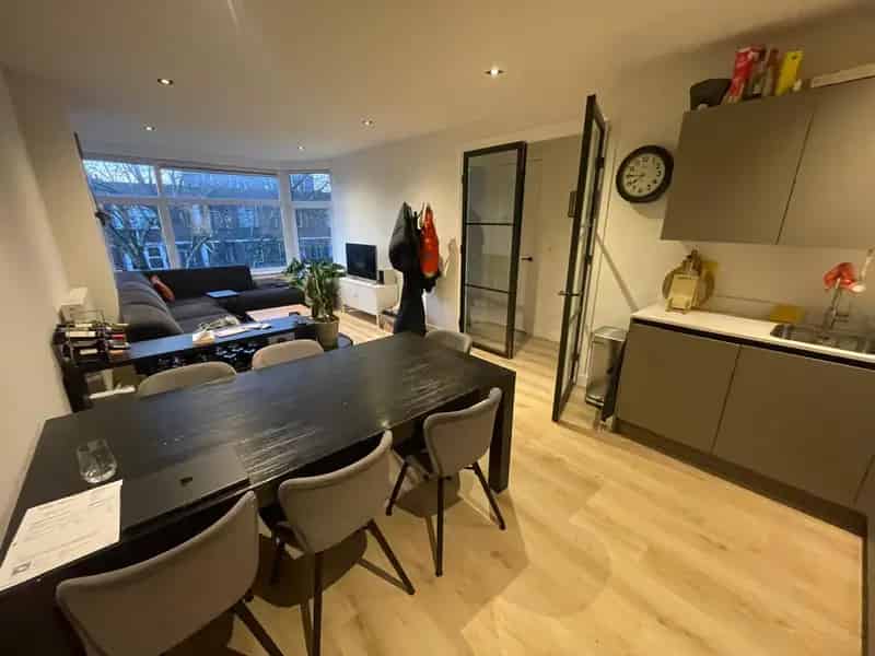 Gemeubileerde kamer Rotterdam West - Man student