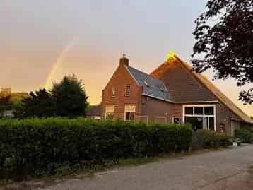 Tijdelijke huur Katlijk: Ruime woonruimte voor 50-plussers