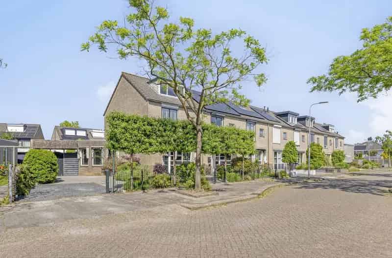 Ruime Hoekwoning Nieuweland Garage Parkeerplaatsen