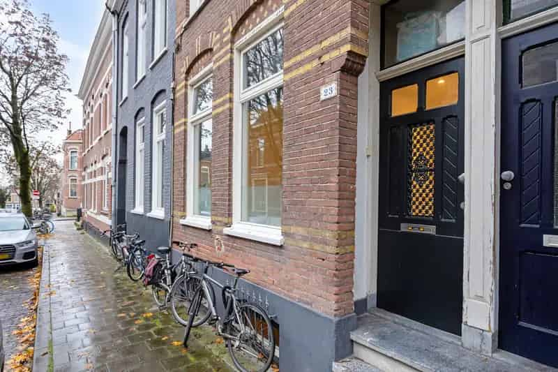 Benedenwoning Sonsbeekkwartier: gerenoveerd met tuin en souterrain
