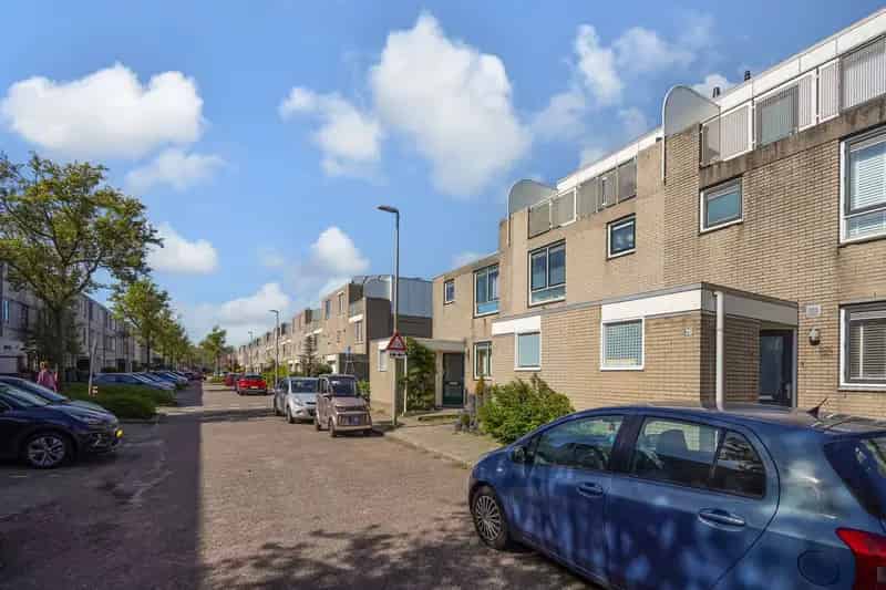 Huis te koop Zoetermeer 5-kamer eengezinswoning aan het water