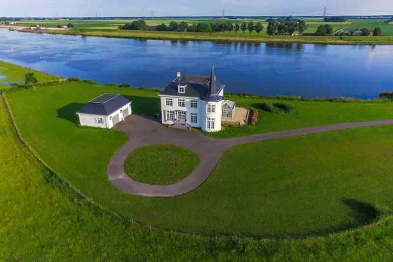 Luxe Villa Hekelingen Aan Het Spui