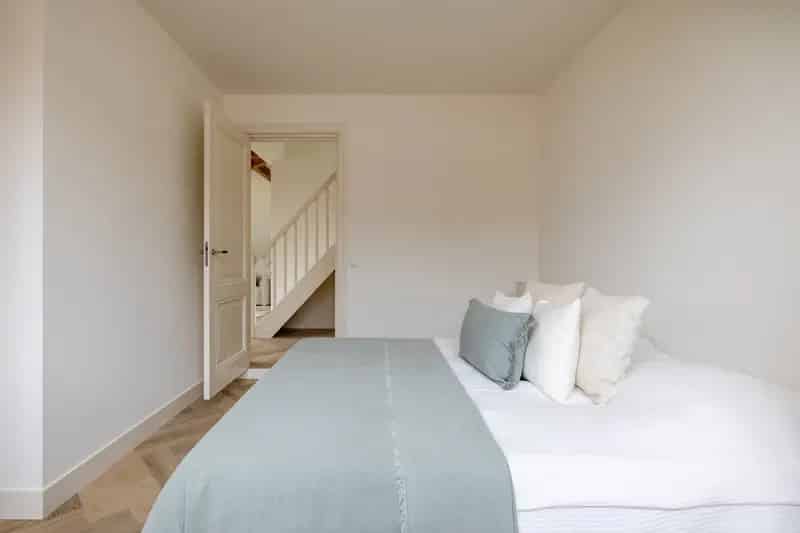 Appartement te koop Overschie: Ruim en Licht in Monumentaal Pand