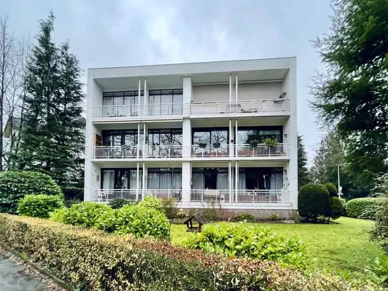 Te Koop:  Zeist Appartement 2 Kamers Balkon Gerenoveerd 2024