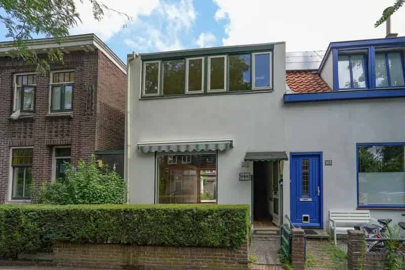 Huis te koop Nijmegen Wolfskuil: Hoekwoning met potentie