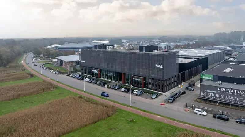 Kantoorruimte te huur Breda A27 305m2 inclusief 12 parkeerplaatsen