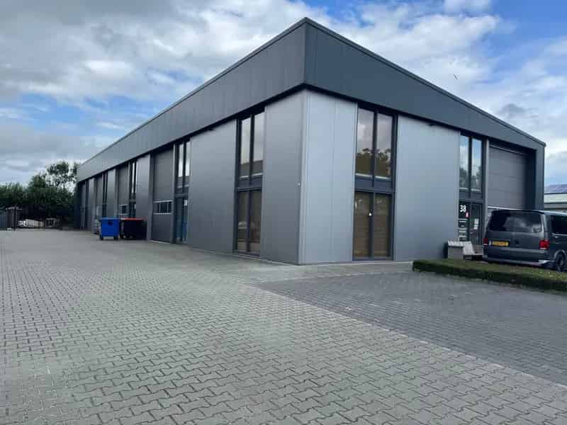 Bedrijfshal Gorredijk 127m2 te Huur - Milieucategorieën 1-42