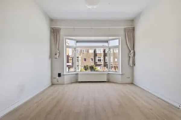 Jaren 30 Bovenwoning Groningen 3 slaapkamers Nabij Centrum