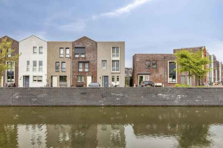Ruime Hoekwoning Waterwijk 3 slaapkamers 11 Zonnepanelen Energielabel A