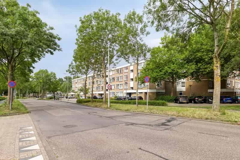 Ruim 4 Kamer Appartement De Banne 90m2 Balkon