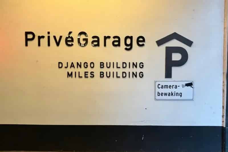 Parkeerplaats Zuidas - Beveiligd - Ruim - Gunstige Locatie