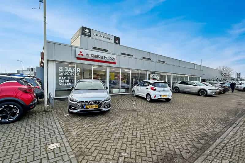 Bedrijfshal te huur Zaandam 1405m2 Showroom Werkplaats Magazijn Kantoor