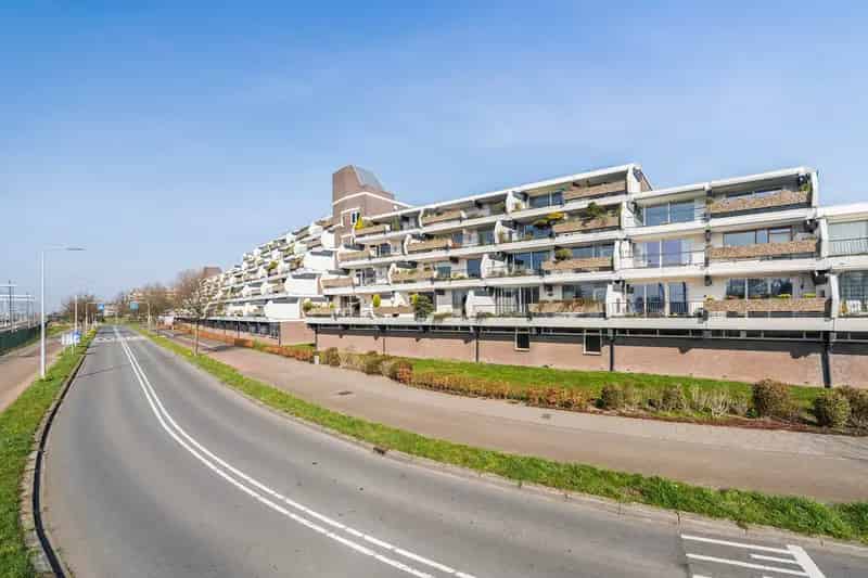 3-kamer appartement Nieuwe Waterweg uitzicht ruim terras