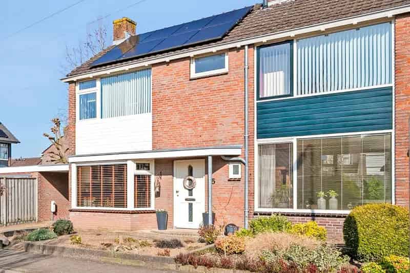 Moderne Uitgebouwde Woning Oosterhout
