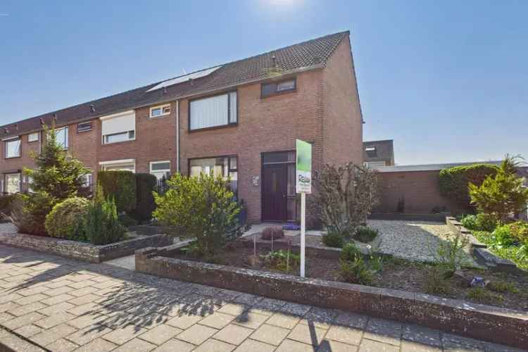 Ruime Hoekwoning 4 Slaapkamers Nabij Voorzieningen Terneuzen
